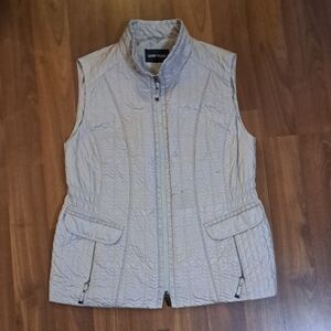 Gerry Weber Quilted Sleeveless Vest in Light Gray